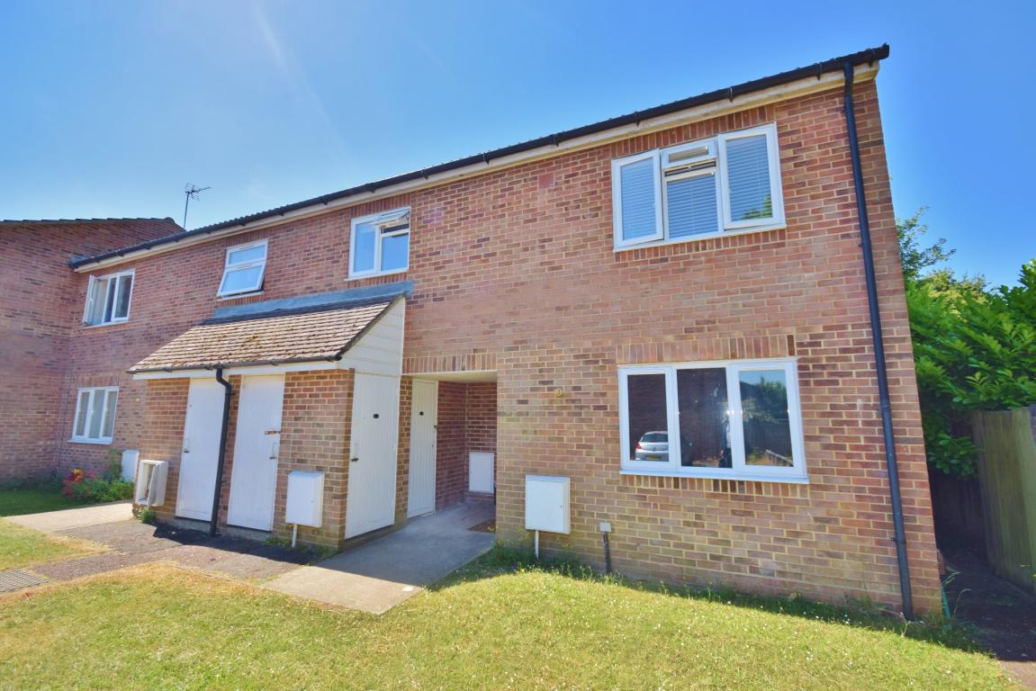 2 Bed Brighton Hill, Basingstoke